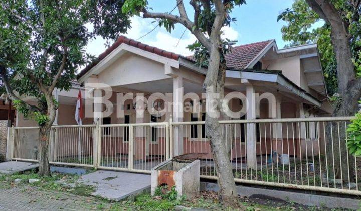 RUMAH TAMAN PONDOK JATI SIAP HUNI POSISI HOOK 1