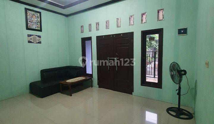 Disewakan Rumah Luas Dan Nyaman di Rawalumbu Bekasi 8