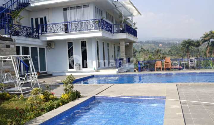 Villa Murah Shm Megamendung Puncak Bogor di Vila Biru, Jl. Munjul, Sukamanah, Megamendung, Bogor, Jawa Barat, Indonesia, 16770, Megamendung