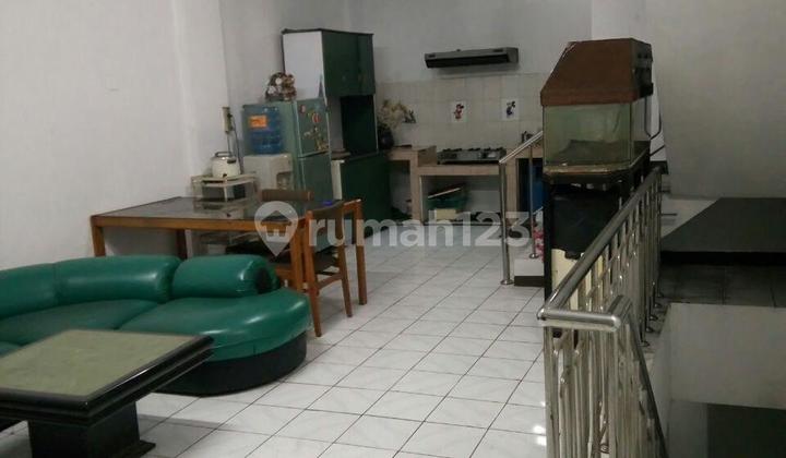 Ruko 3 Lantai Strategis Moh Toha Mainroad 1