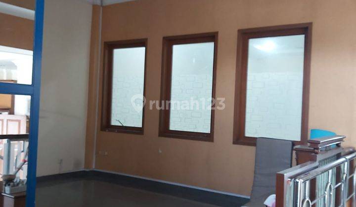 Jarang Ada Rumah Besar di Komplek Pratista Taman Sakura 2