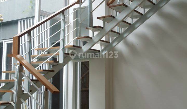 Rumah Cantik Ada Kolam Renang Setra Murni 7