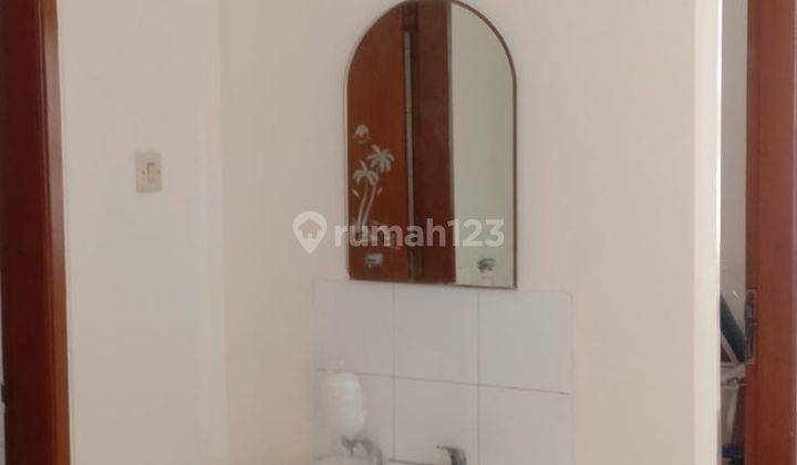 Rumah Cantik di Jalan Encep Kartawiria 6