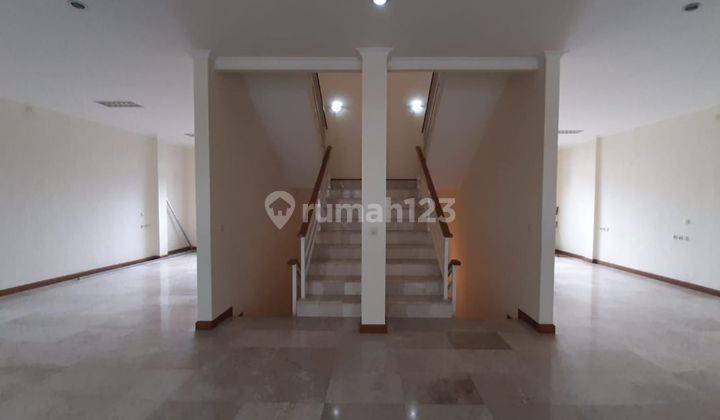 Gedung di Jalan Sangkuriang Cimahi 7