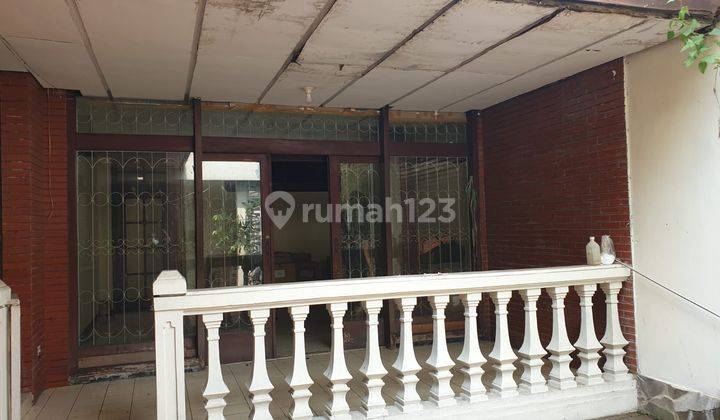 Rumah Besar Tengah Kota Bandung Jl Kenari 2