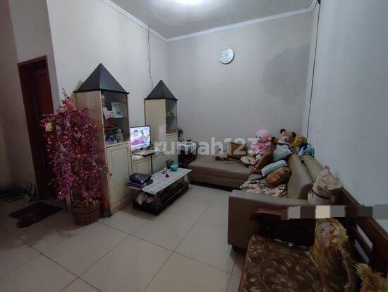 Rumah Nyaman Tengah Kota di Daerah Ancol 2