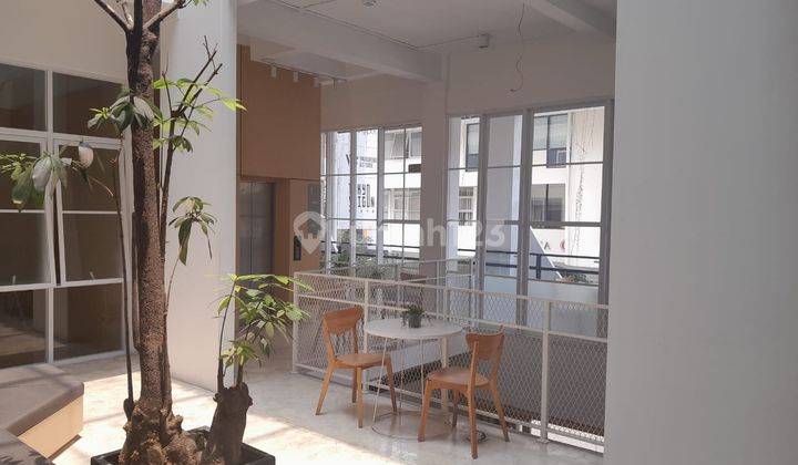 Ruang Usaha Lantai 2 Setrasari Mall Akses Lift 2