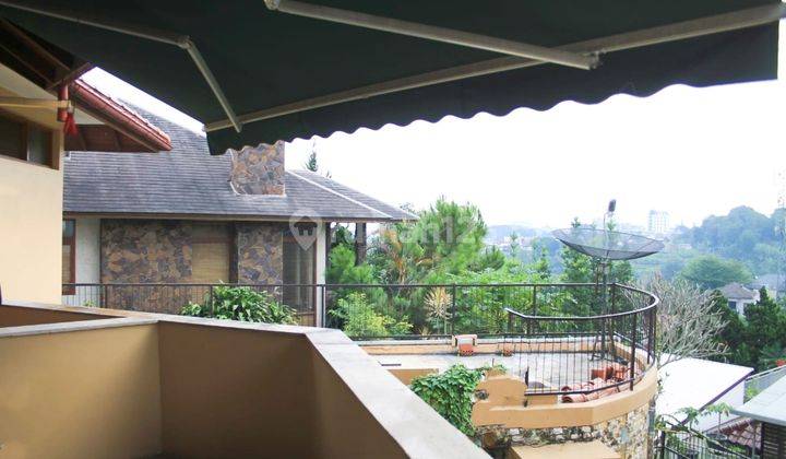 Rumah Villa Modern di Cipaku Atas View Kota Bandung 2