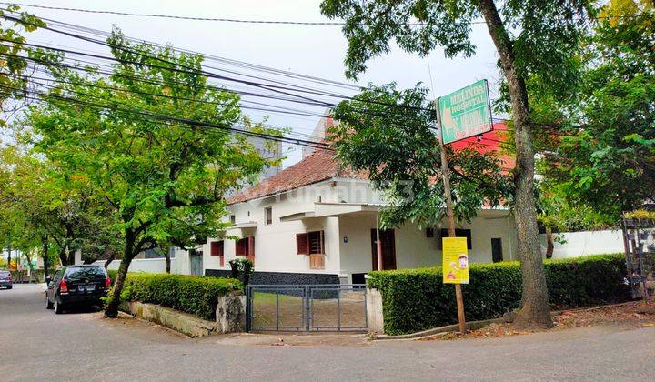 Rumah Hitung Tanah Posisi Hook di Jl Dr Rum Pusat Kota 1