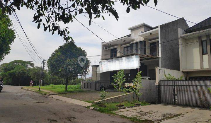 Rumah Cocok Untuk Usaha di Batununggal Indah Raya 2