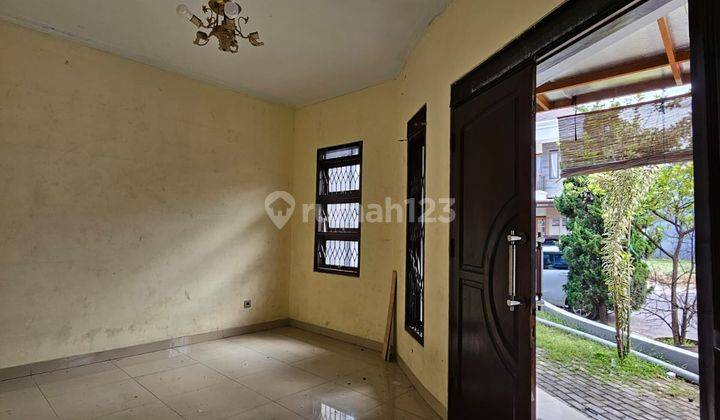 Dijual Rumah Nyaman di Singgasana Pradana 1