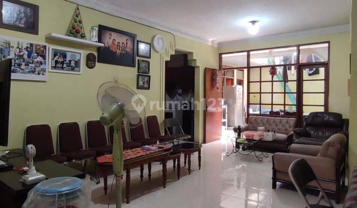 Rumah Strategis di Mainroad Taman Rahayu 1