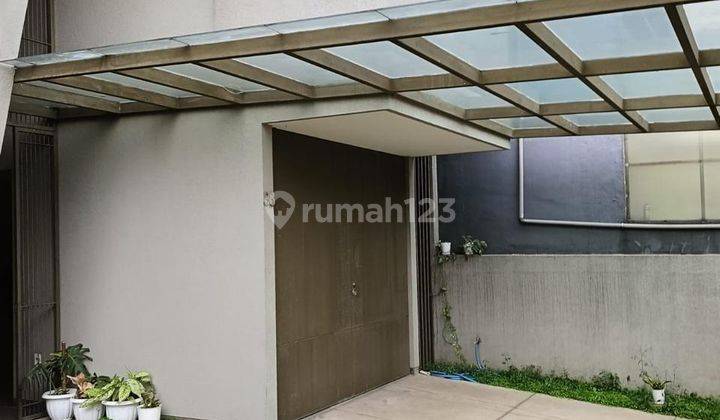 Rumah Design Nyaman Arsitek By Tan Tik Lam di Batununggal Indah 1