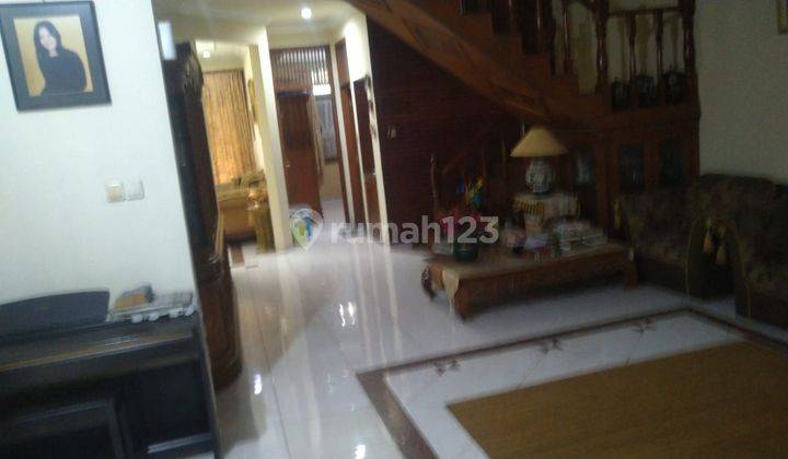 Rumah Full Furnished Dalam Komplek Perumahan di Antapani 2