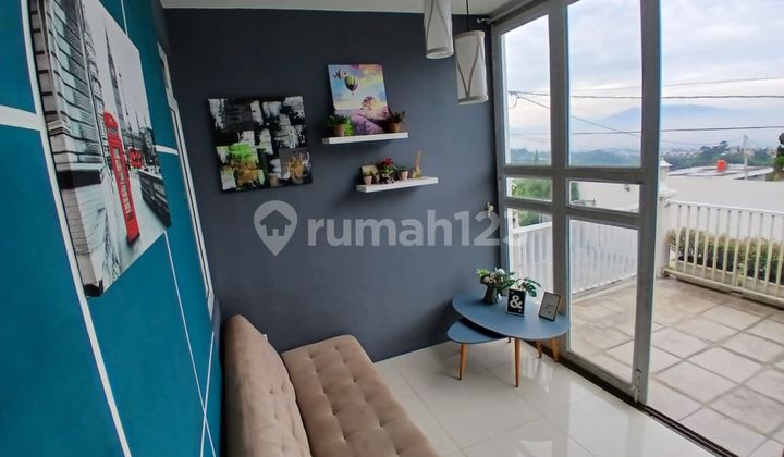 Comfortable Move-In Ready House in Setrasari Area 2