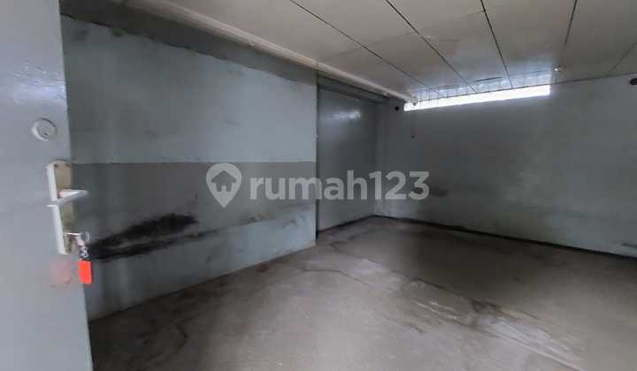 1-Story Business Space by Kebon Jati Roadside