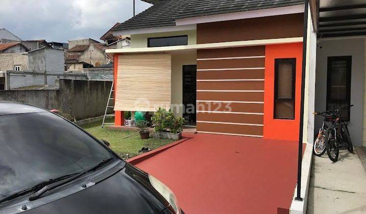 Rumah Villa Cantik Strategis Dekat Wisata Lembang 1