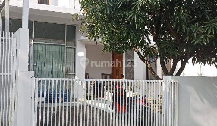 Rumah Nyaman di Jalan Setra Dago Utama Antapani 1