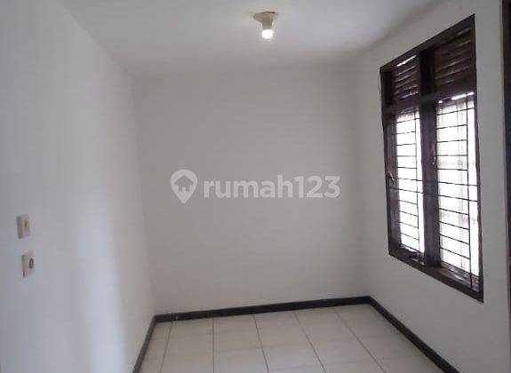 Rumah Strategis Tengah Kota Jl. Luna Masuk Dari Jl. Jend Sudirman 1