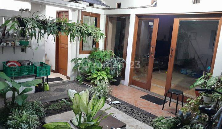 Rumah Besar Nyaman Sejuk di Jl. Banteng Tengah Kota 2