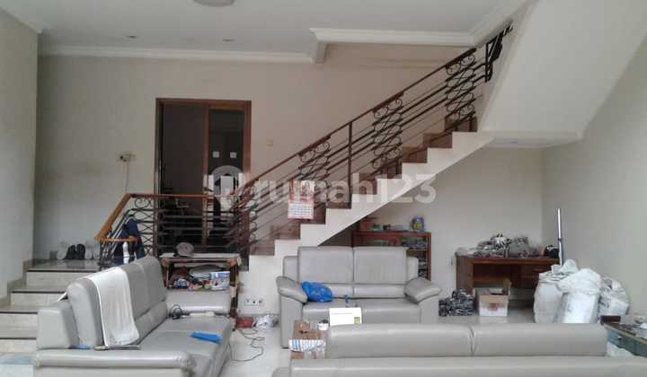 Rumah Strategis di Mekar Sederhana Raya Komplek Mekar Wangi