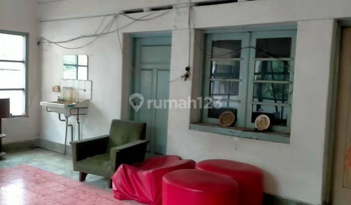 Rumah Luas Tengah Kota di Jl Pajagalan Bandung 2