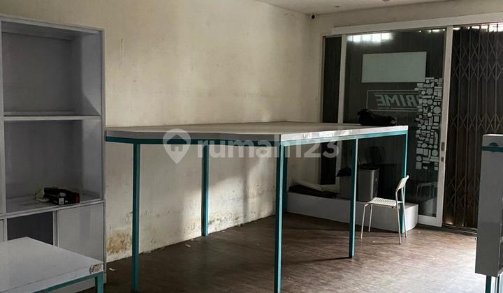 For Sale or Rent: Veteran Street Shop House in Bicycle Store Area 2