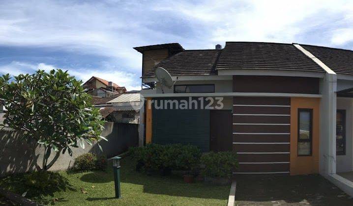 Rumah Villa Cantik Strategis Dekat Wisata Lembang 2