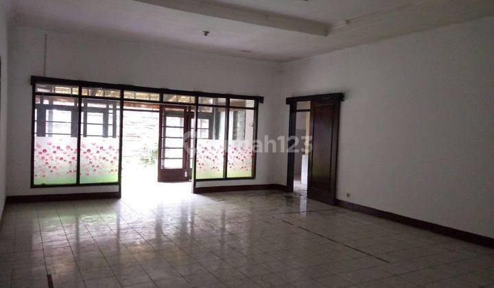 Disewakan Rumah Strategis di Turangga Bisa Untuk Kantor Dll 2