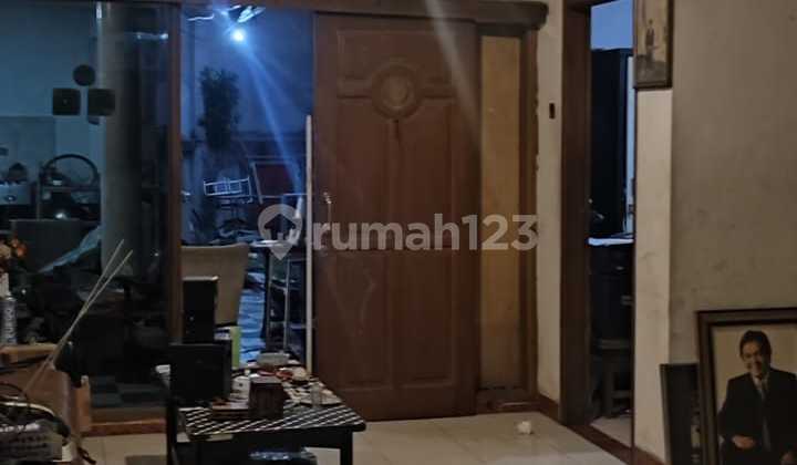 Calculate Land for a 2-Story House in Cipta Graha Sayap Pasteur Complex. Calculate Land for a 2-Story House in Cipta Graha Sayap Pasteur Complex.