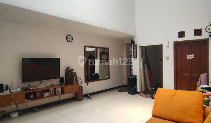 Rumah Semi Furnished Siap Huni di Sayap Turangga 1