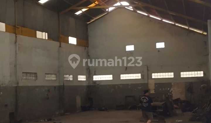 Central City Warehouse on Rajawali Dadali Street Central City Warehouse on Rajawali Dadali Street