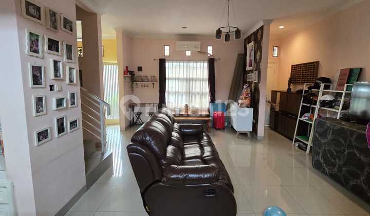 Rumah Nyaman Strategis di Duta Marta Townhouse