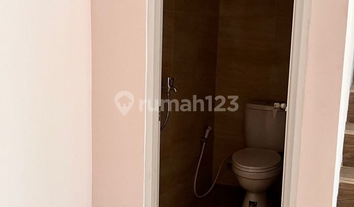 Rumah Modern Tengah Kota di Andir Townhouse 2