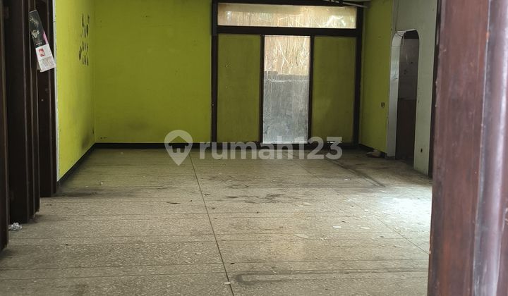 For Rent Strategic Shop House Jl. Sudirman Main Road For Rent Strategic Shop House Jl. Sudirman Main Road