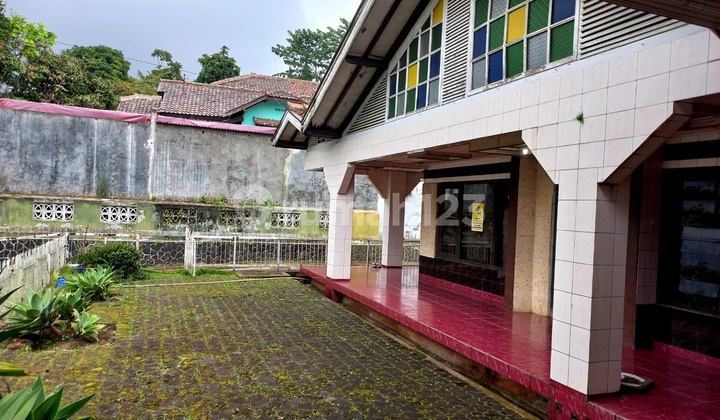 Tanah Luas dan Rumah Jl. Kolonel Masturi Jambudipa Cisarua