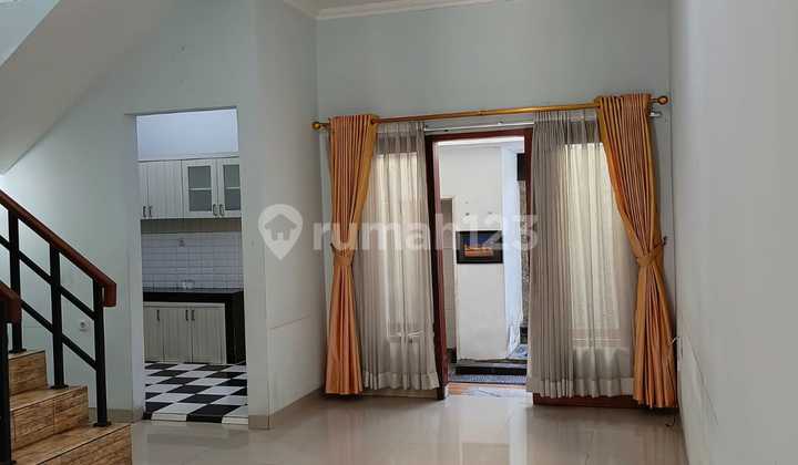 Strategic Comfortable House in Suryalaya, Bandung