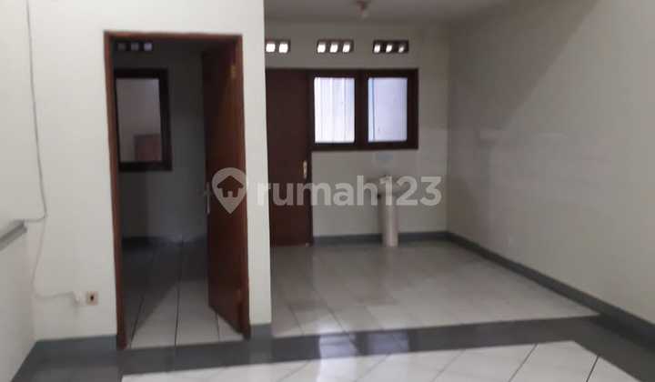 Strategic Ready-to-Use Shop House in Mekar Wangi 2