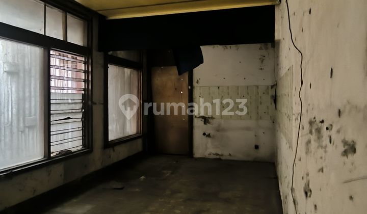 For Rent Strategic Shop House Jl. Sudirman Main Road For Rent Strategic Shop House Jl. Sudirman Main Road