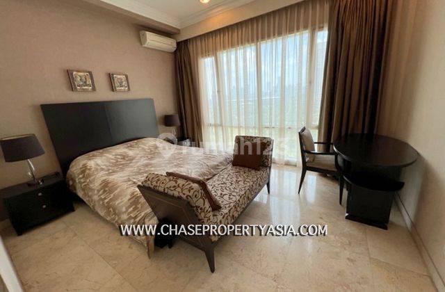 Disewakan Senayan Residence, 3 Kamar Tidur, View Golf, Nice Furniture 2