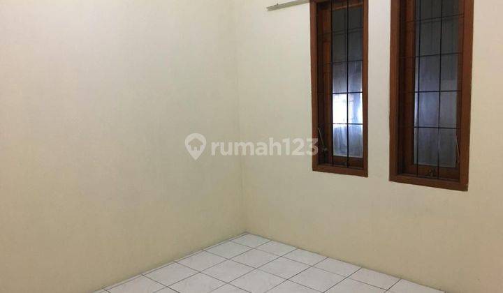 HOT DEAL!! DISEWA, Rumah 2 Lantai SHM Bagus di Sukawarna Sarijadi 2