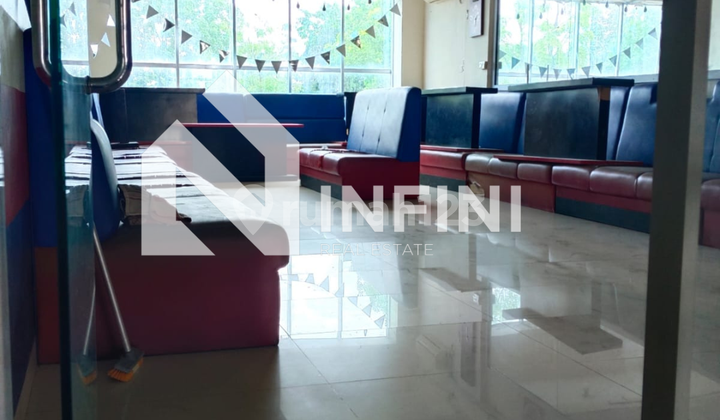 Ruko 2 Lantai Siap Pakai di Kawasan Bisnis di Batam Center, Batam