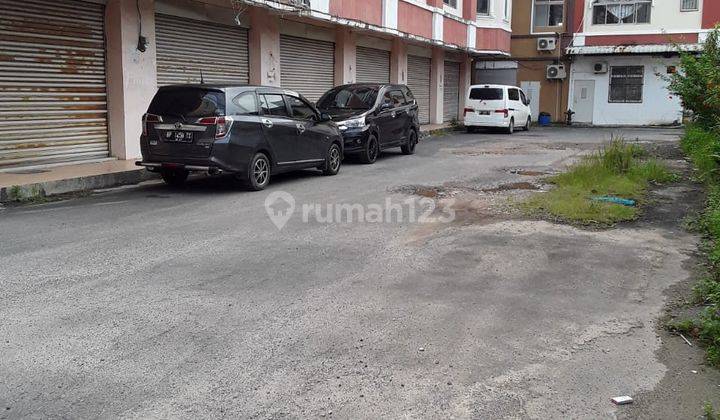 RUKO HOOK 3 LANTAI LOKASI STRATEGIS DI BATAM CENTRE 1