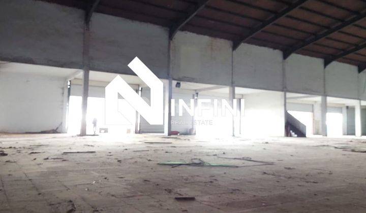 GUDANG BESAR KAWASAN INDUSTRIAL LOKASI DI BATAM CENTRE 2