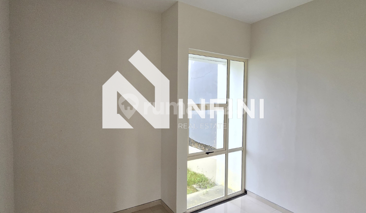 Modern 2-Story House Ready to Live In with Beautiful View in Batam 2