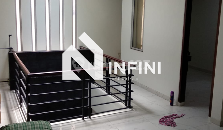 Rumah Mewah Nyaman 2,5 Lantai Di Batam Centre, Batam Rumah Mewah Nyaman 2,5 Lantai Di Batam Centre, Batam