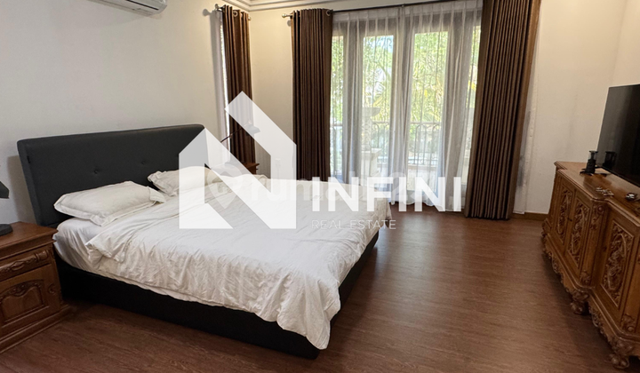 Luxurious 2-Story House with Beautiful & Cool View Ready to Occupy in Batam City