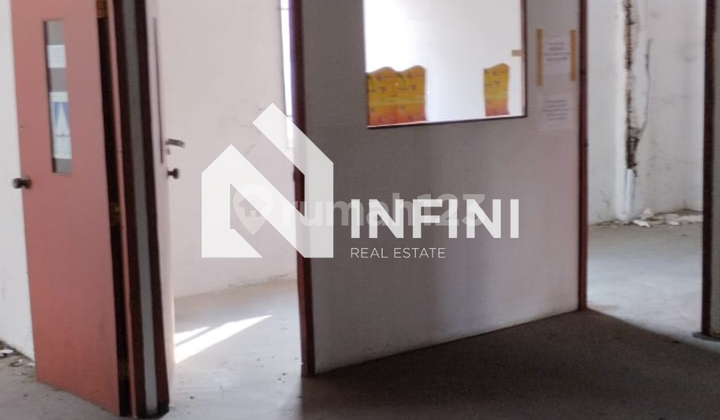 Ruko 3 Unit Gandeng Hadap Jalan Utama Di Batam Centre, Batam