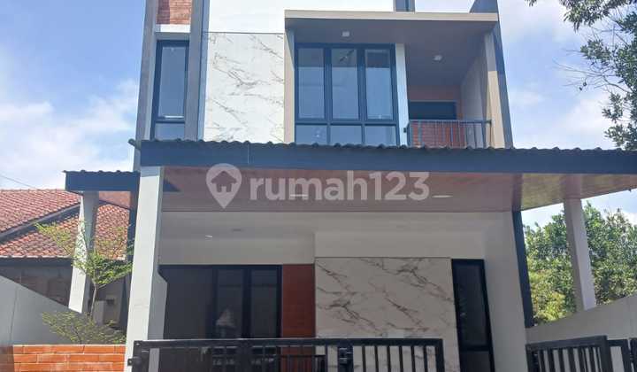 Rumah Mewah di Gunung Pati Semarang 1