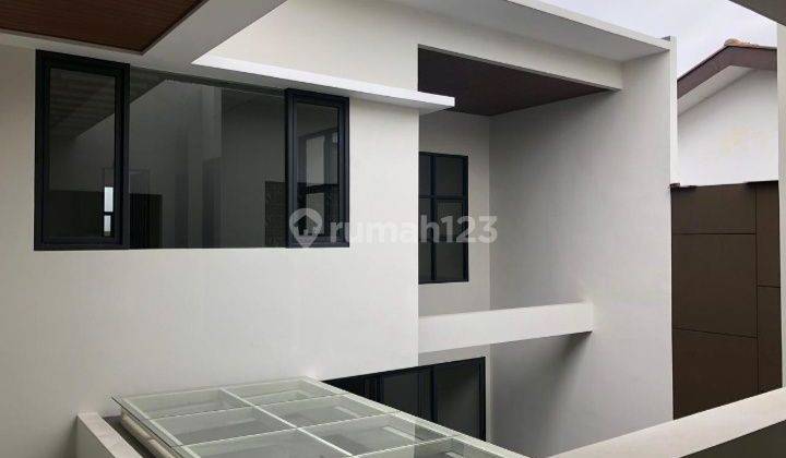 Rumah baru 2 Lantai di Jalan lengkong  2